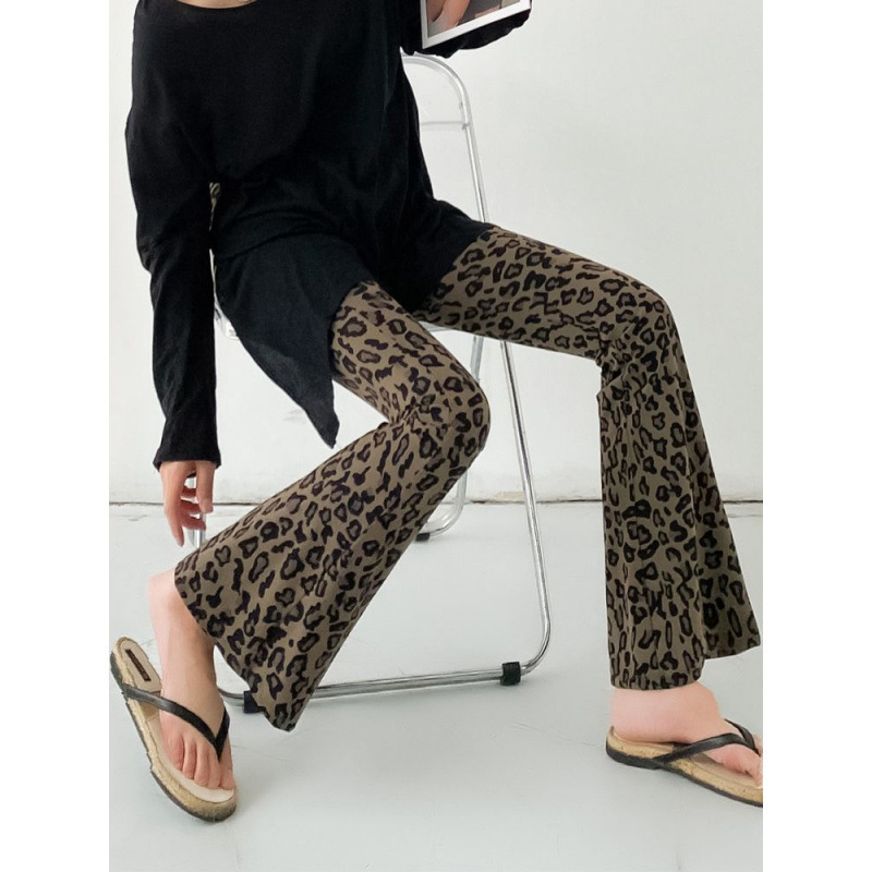 Leopard print cropped micro-pants children's spring and autumn printed new all-match stretch meat-covered small casual trumpet pants Leopard print cropped micro-pants children's spring and autumn printed new all-match stretch meat-covered small casual trumpet pants