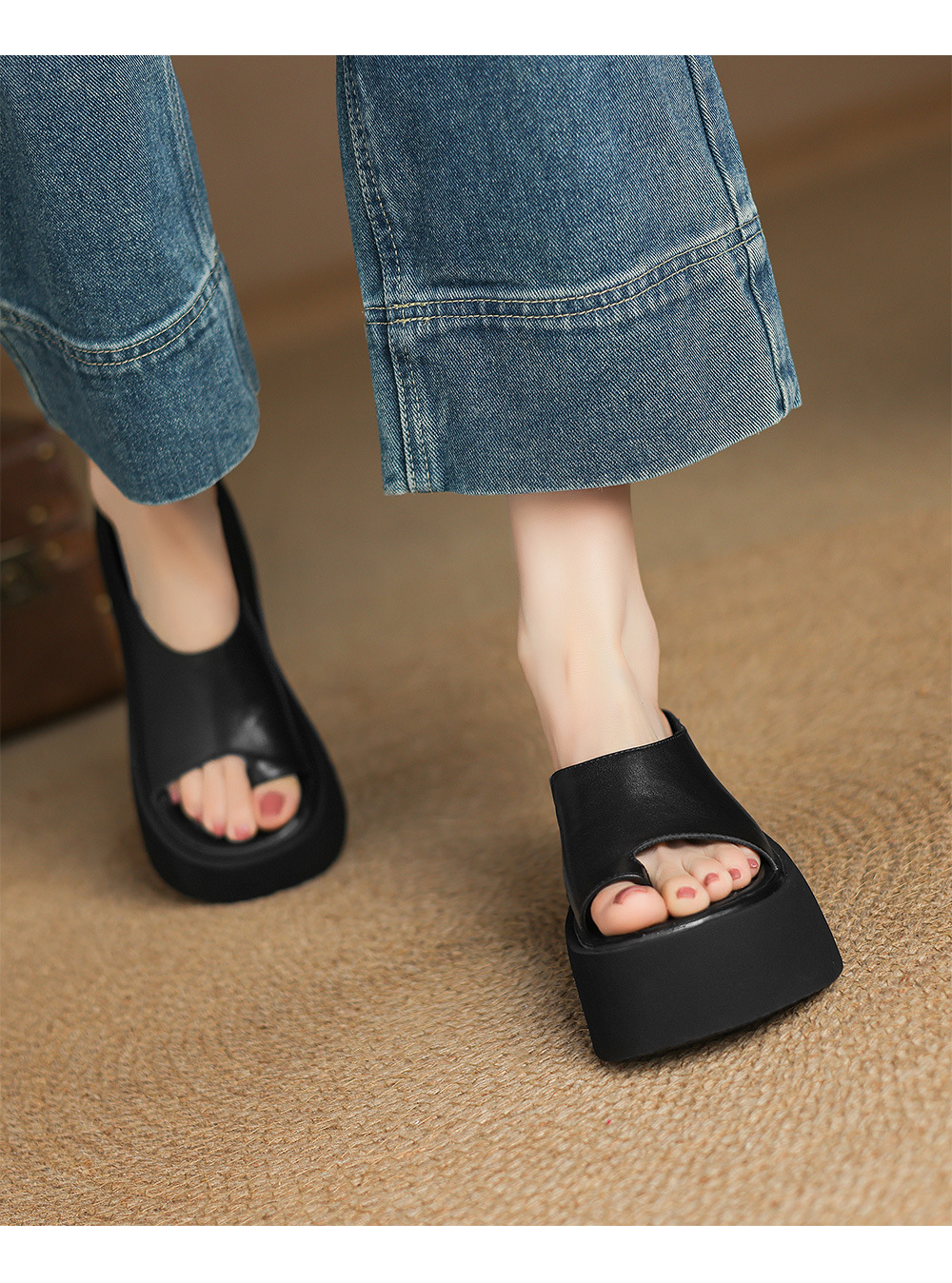 Sandal miệng cá đế xuồng cao su dày dáng người nhỏ, dép xỏ ngón mùa hè platform — Màu đen chi tiết 11