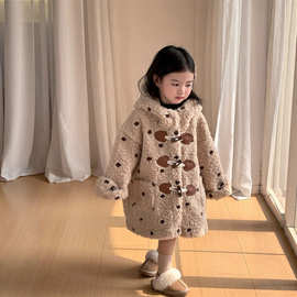 韩版2025冬女童花千朵牛角扣连帽奶茶啵啵圆点毛绒绣长款保暖大衣