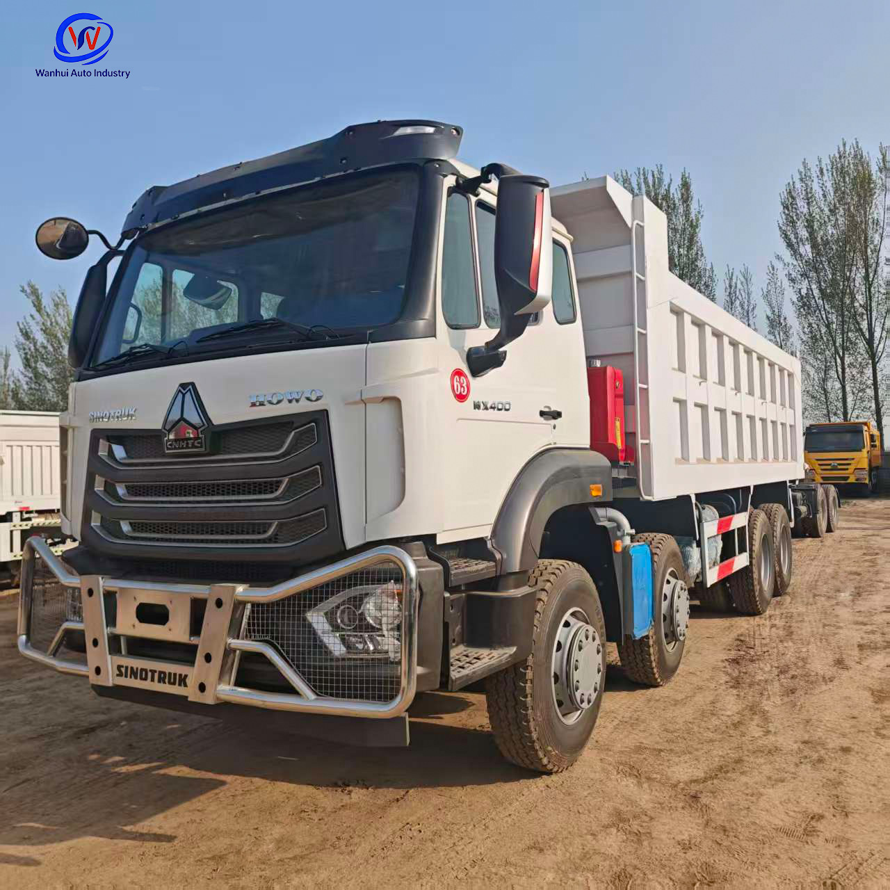 Sinotruk Howo Nx8×4 Dump Truck, 400 Horsepower, 90% New, Front Four-Wheel Drive, Rear Eight-Wheel Drive, Sand and Gravel Transport Vehicle