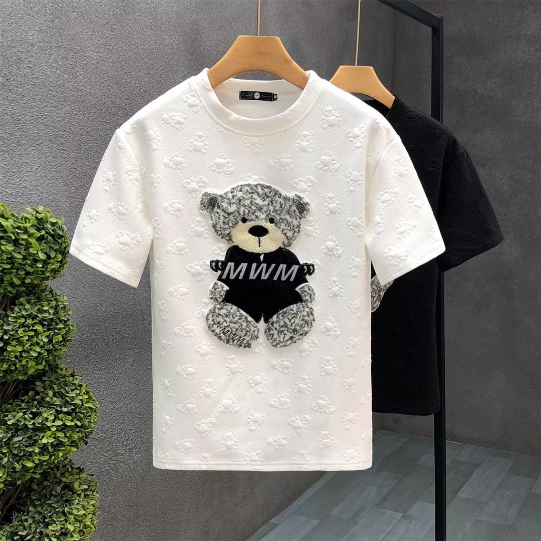 Camiseta masculina de manga curta com bordado de urso de alta qualidade, gola redonda, tendência de desenho animado -- rosto do Tiktok para impressão_voghion.com