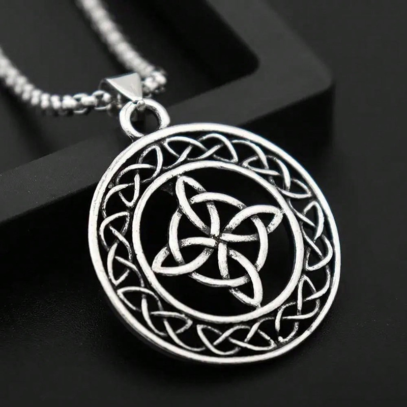 Universal retro pendant stainless steel for men and women