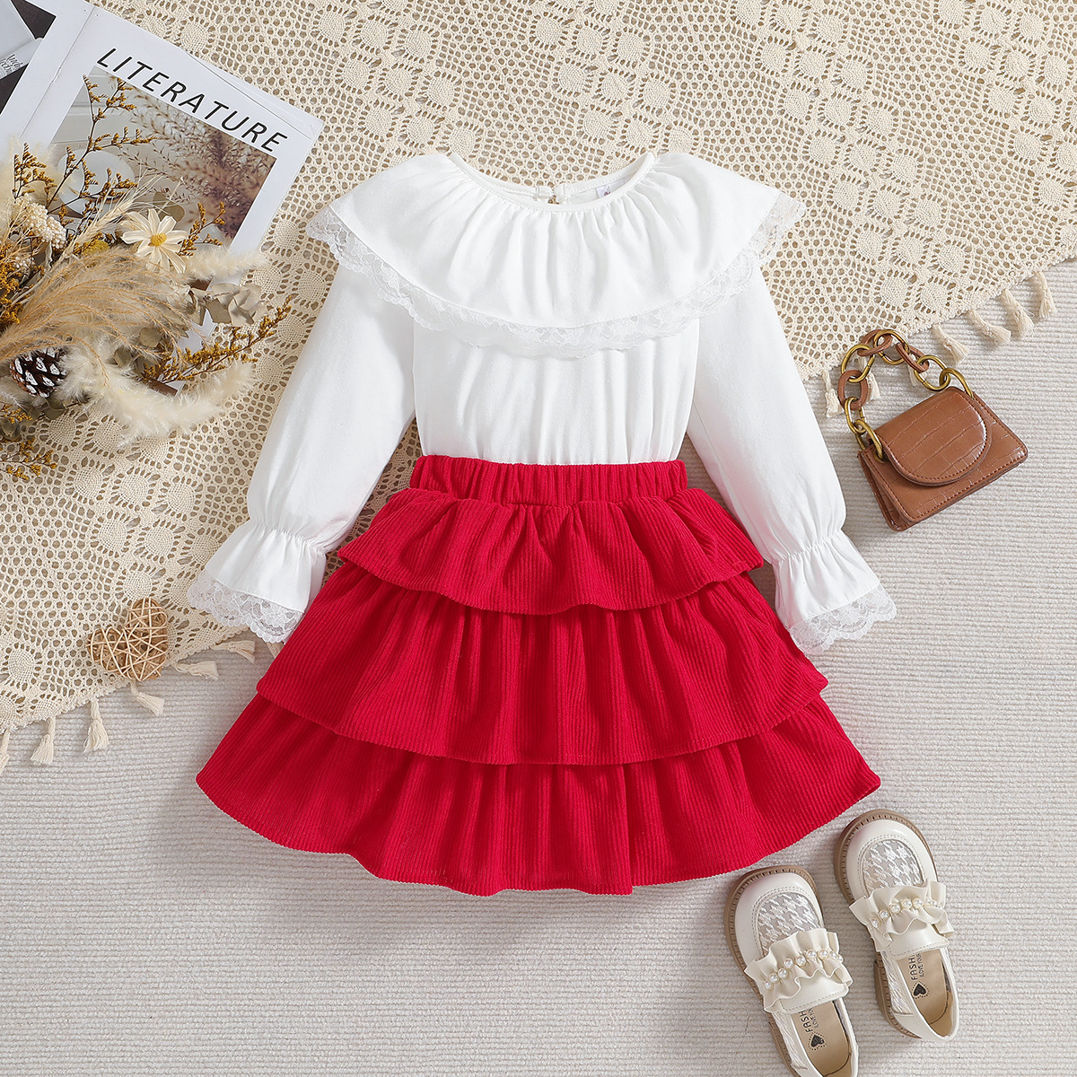 Girls Lace Top And Corduroy Skirt Set For Autumn Outfits_voghion.com