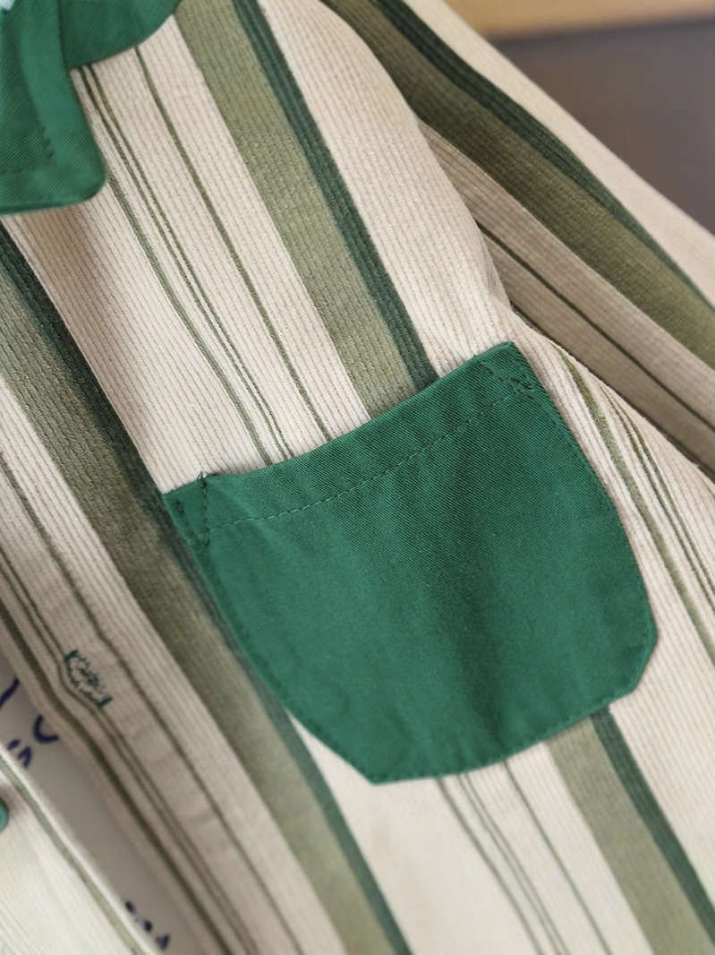 7743 Camisa de pana para niños, nuevo estilo 2026, camisa de manga larga a rayas para niños, estilo coreano, para primavera y otoño