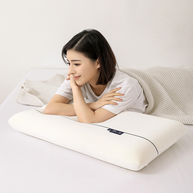 新型輪亜輪ホテルの同じタイプの記憶綿がゆっくりと一人の枕工場に戻ってきます。|undefined