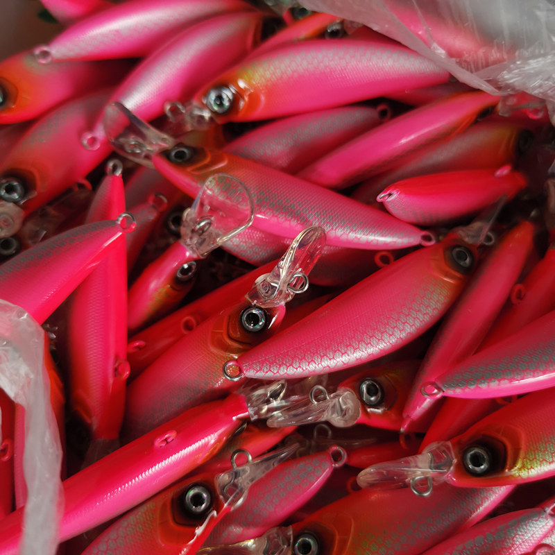 6 Colors Floating Jerkbaits Lures Hard Plastic Minnow Baits Fresh Water Bass Swimbait Tackle Gear