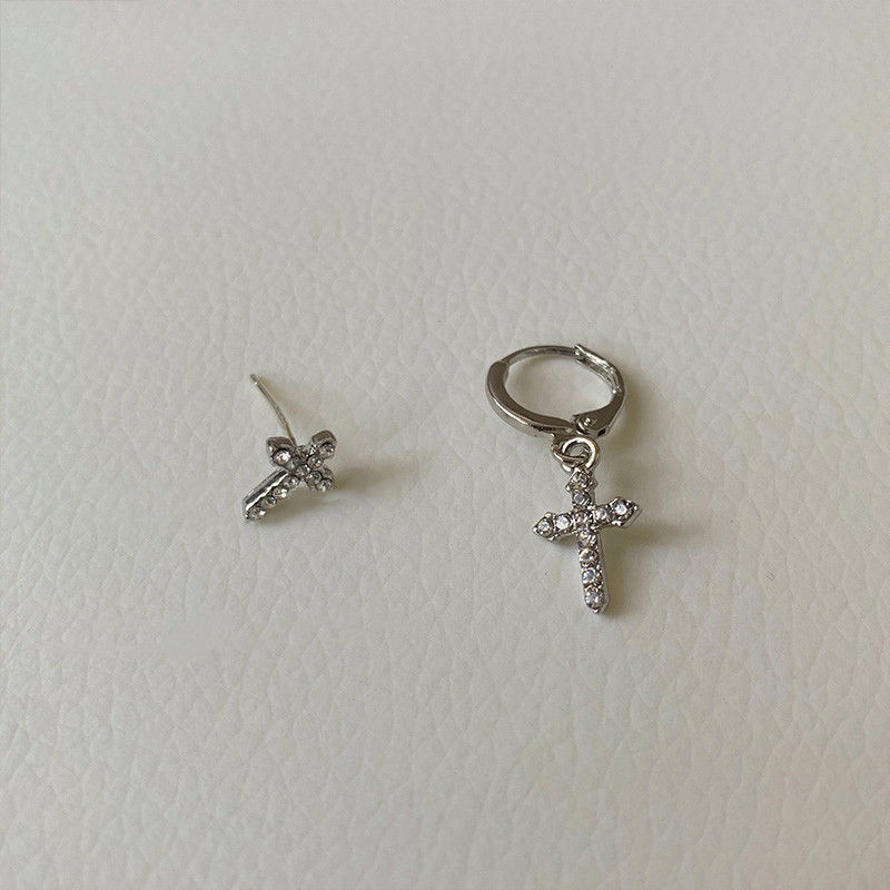 Fashion Diamond Asymmetric Cross Earrings display picture 1