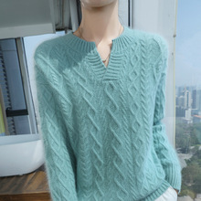 秋冬新款貂绒衫女装V领宽松短款套头保暖纯色羊绒打底毛衣针织衫