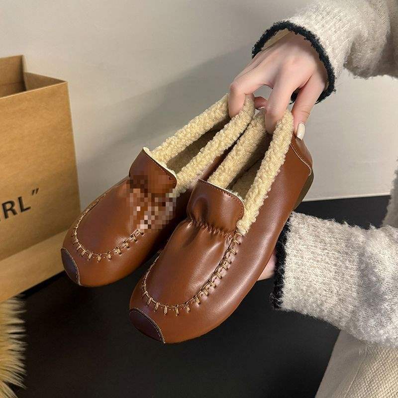 皮面防水毛毛鞋女春秋冬2025新款平底孕妇豆豆鞋加绒保暖妈妈单鞋