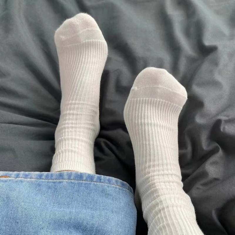 Four-Season Socks, White Socks, Mid-Calf Socks for Women, Vertical Striped Double-Needle Socks, Pure Cotton, Solid Color, Sweat-Absorbent, Versatile, Thin Style