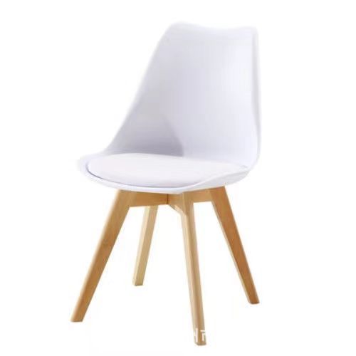 26 años de nueva silla de comedor de madera maciza silla nórdica simple doméstica maquillaje de dormitorio silla de mesa silla de red