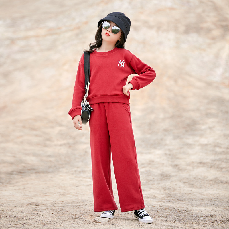 Traje de niñas 2024 primavera nuevo estilo occidental para niños medianos y grandes ropa para niños Pantalones anchos para niños carta suéter conjunto de dos piezas