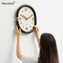 Mandelda免打孔钟表挂钟客厅简约大气2024新款创意轻奢时钟挂墙