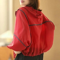 日焼け止め服のコートの女性2023夏の気質の薄いタイプのカジュアルでゆったりしていて、カジュアルで通気性があります。