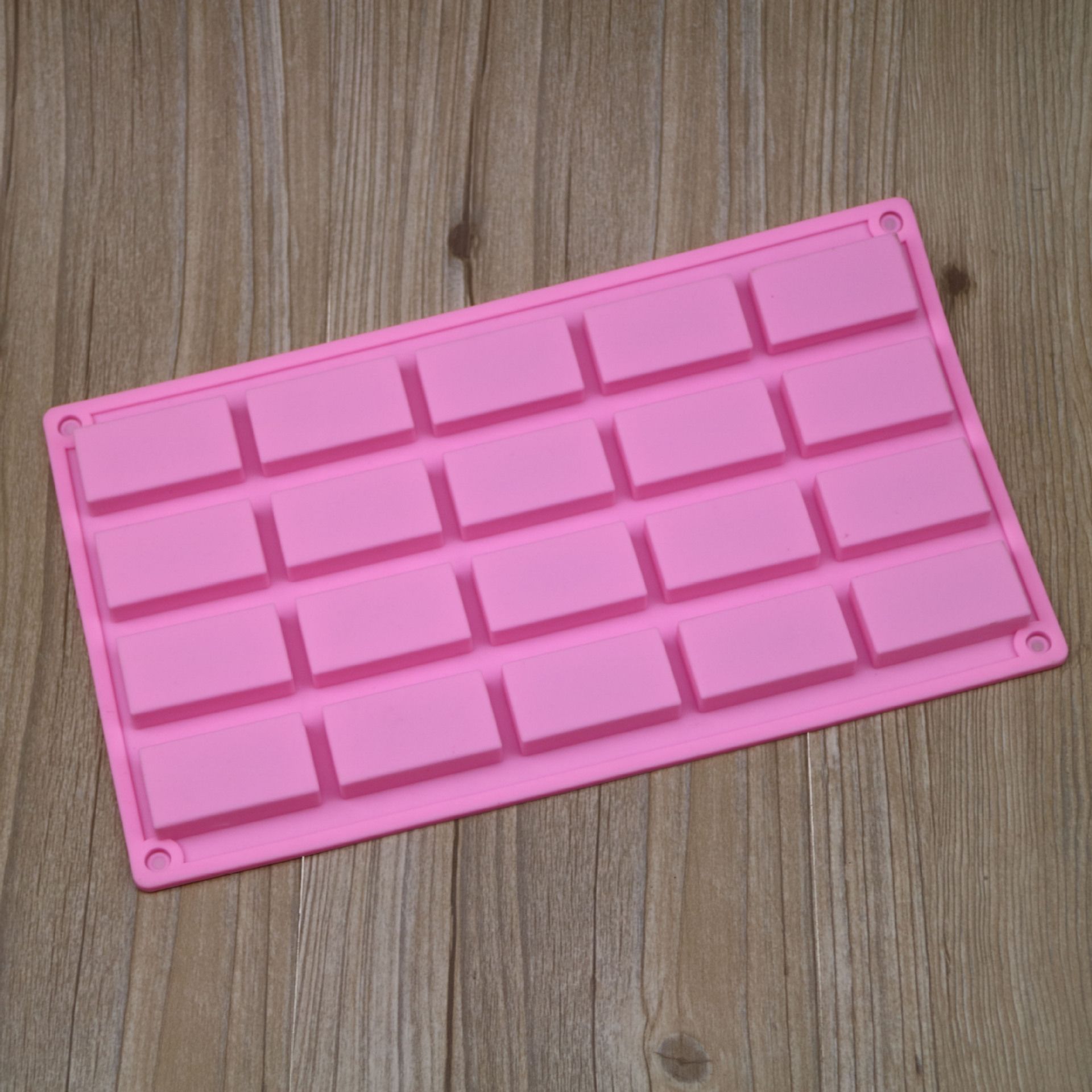 9116904776_1991406417