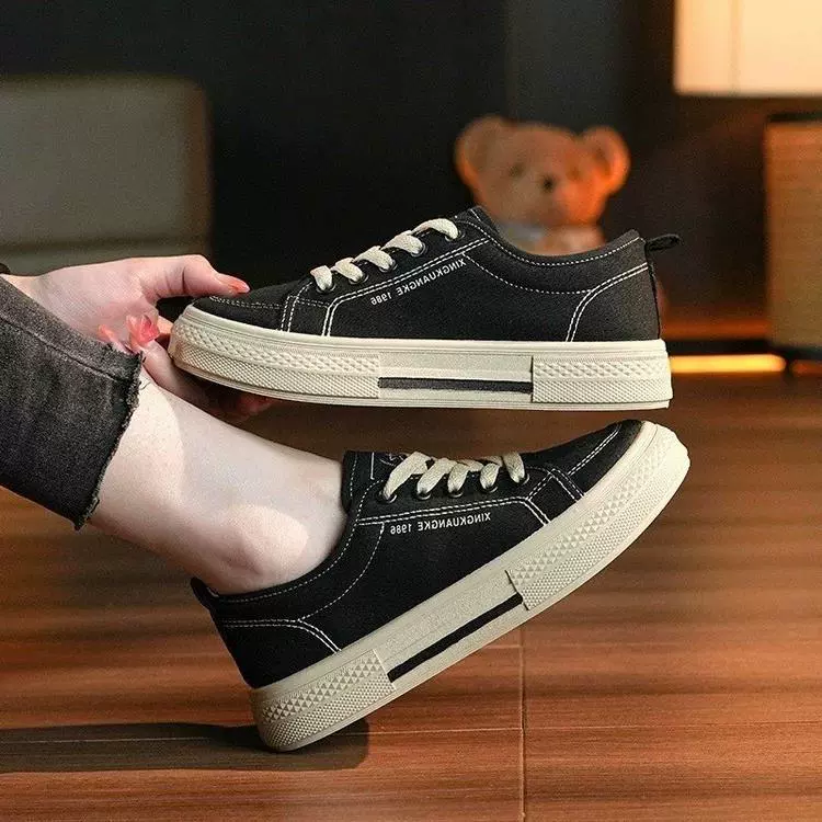 Академические холщовые туфли женский 2024 летом новые толстые подошвы легкие кроссовки повседневные дышащие сосновые кроссовки