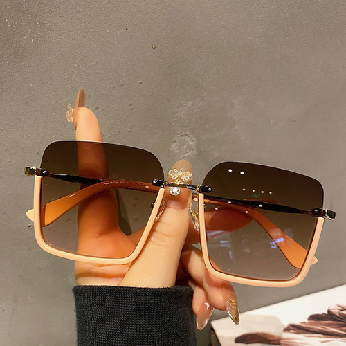  New Retro Black Large Frame Sunglasses Women's Square Round Face Slimming No Makeup Driving UV Protection Sunglasses