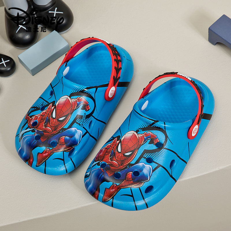 Spider-Man Kids' Durable Hole Shoes for Boys 2023 Summer New Middle Childhood EVA Light Insole Printed Slippers Disney Beach Shoes