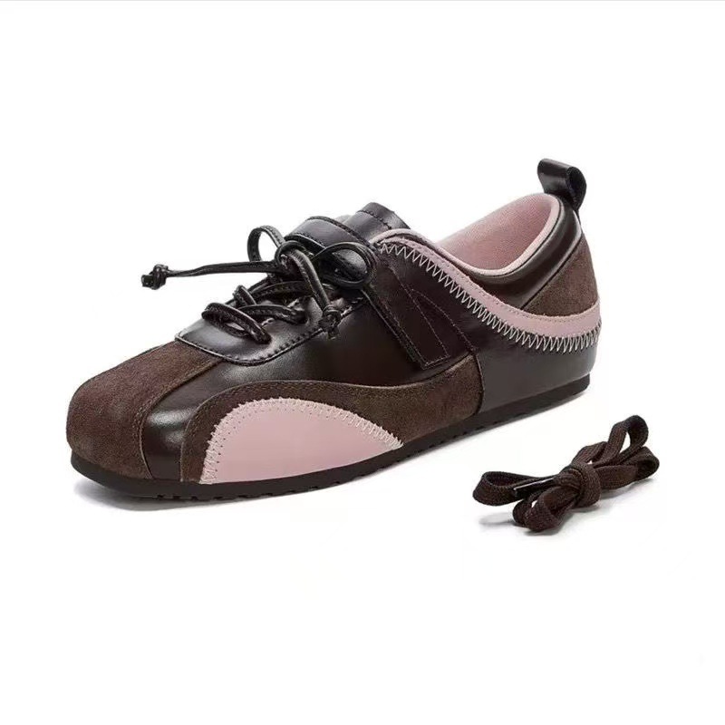 Nuevos zapatos de entrenamiento de estudiantes para mujeres 2026 primavera y otoño versátiles zapatos deportivos con suela plana cómodos velcro correa zapatos Gump para mujeres