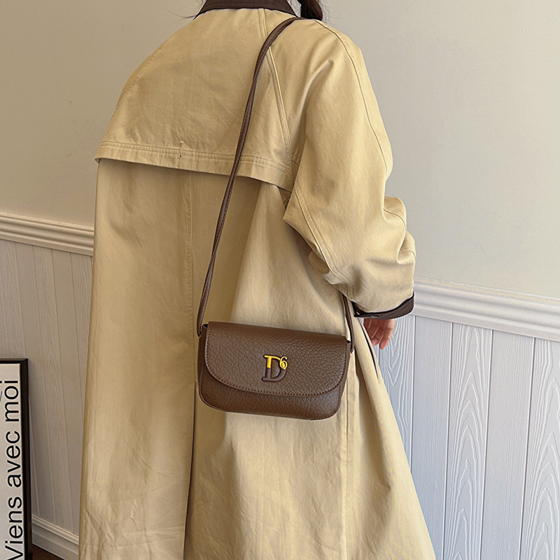 Leggero per le donne 2024 Nuovo caldo di vendita Versatile Casual Crossbody Monospalla Donna Moda Piccola Borsa Quadrata_voghion.com