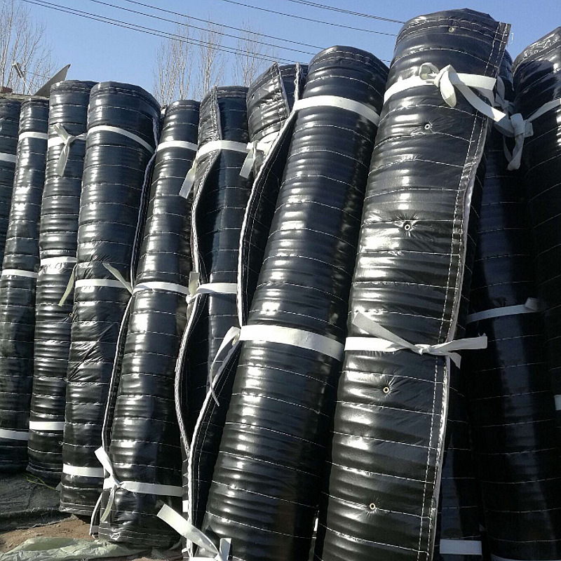 温室大棚桥梁保温被防水腹膜黑色棉被质轻保暖防寒防雨雪防晒