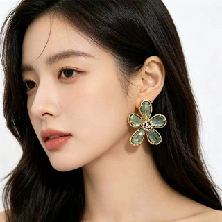 时尚简约绿水晶花朵耳环韩国气质网红耳钉气质显白小香风花朵耳饰