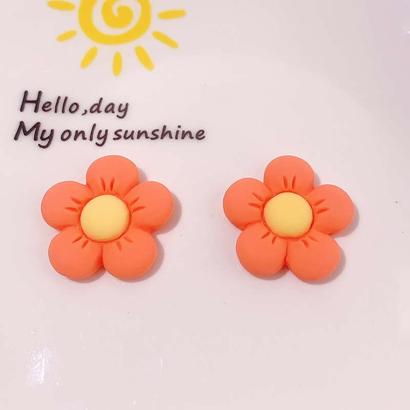 Venta caliente de cinco pétalos grandes accesorios de resina de flor diy caja de teléfono móvil adornamiento de cabello agujero material de parche de hebilla agujero al por mayor