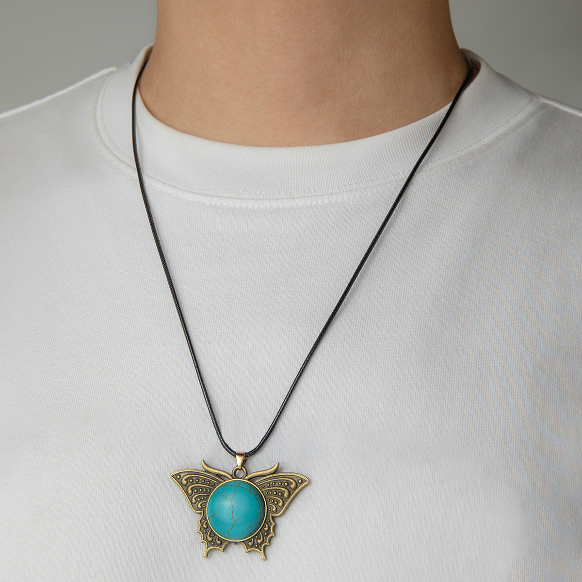 Geometric Moon Retro Classic Style Alloy Pendant Necklace Wholesale display picture 6