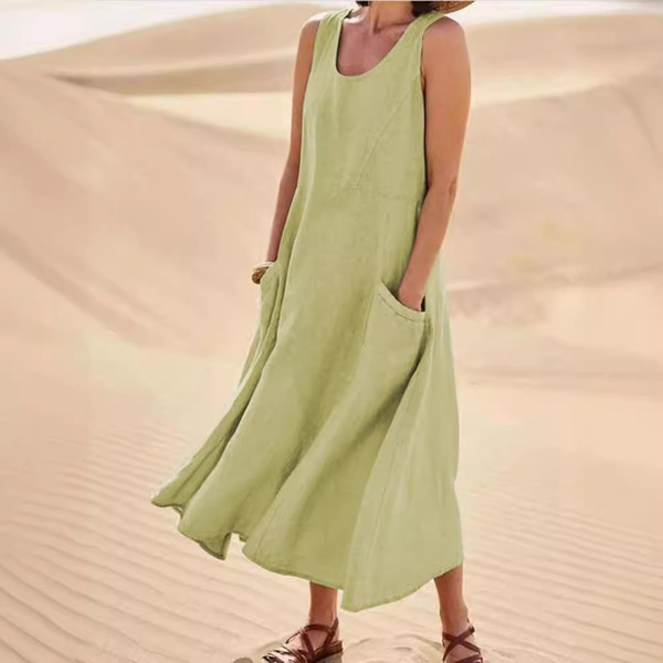 summer dress sleevless with a round collar