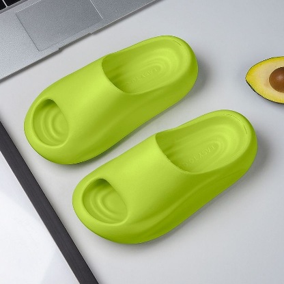 En nombre de las zapatillas de pareja EVA verano nuevo estilo antideslizante para hombres y mujeres pisando mierda, sandalias de playa para parejas de suela gruesa para adolescentes