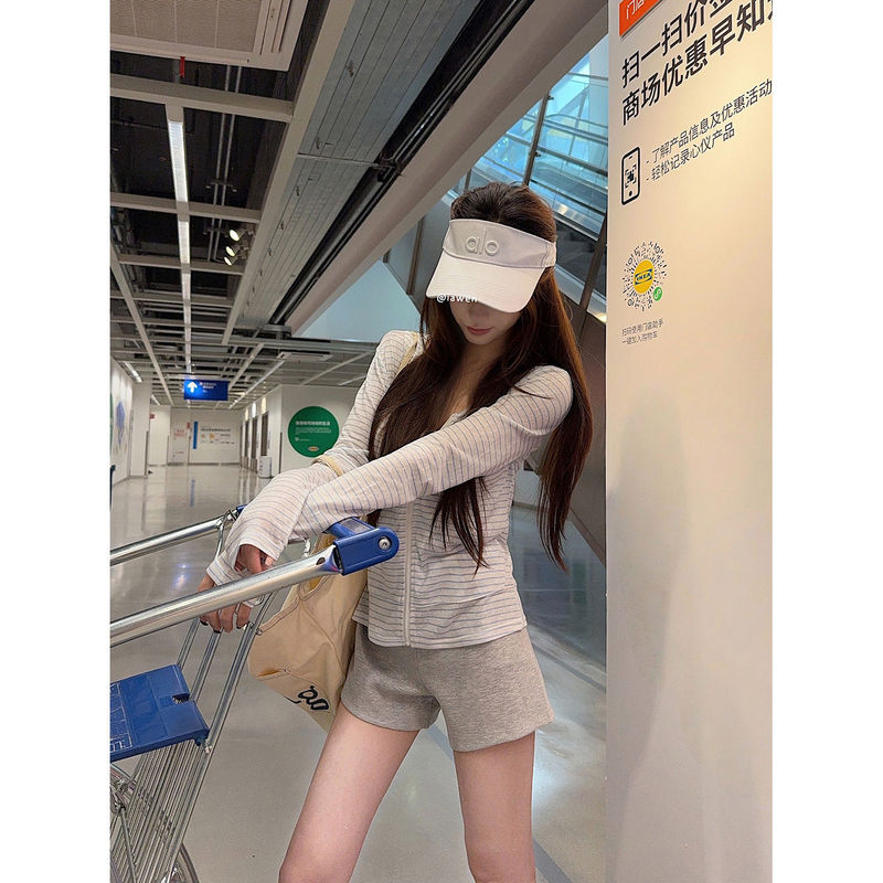 慵懒风条纹拉链长袖连帽开衫外套女秋季短款百搭休闲防晒罩衫上衣|undefined