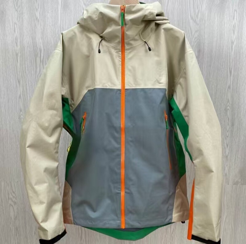 The Same Style of Songtsam Hard-shell Light Plate Windproof and Waterproof Three-layer Laminated Outdoor Camping Style and Mountain Climbing Must-have The Same Style of Songtsam Hard-shell Light Plate Windproof and Waterproof Three-layer Laminated Outdoor Camping Style and Mountain Climbing Must-have