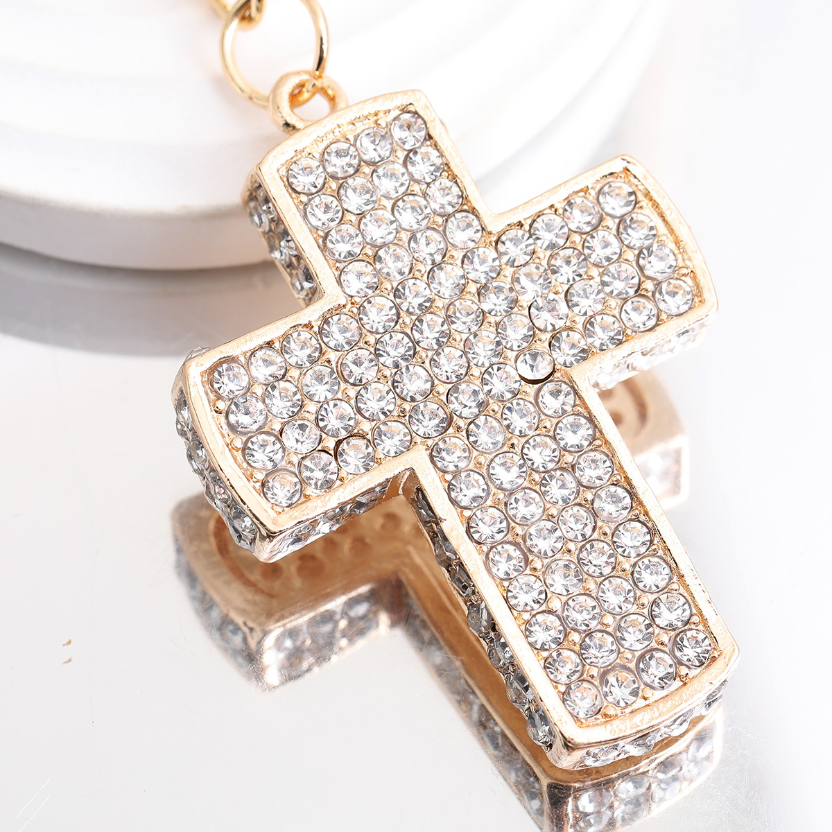 Vintage lyxig kors nyckelring med diamanter för damväskor_voghion.com