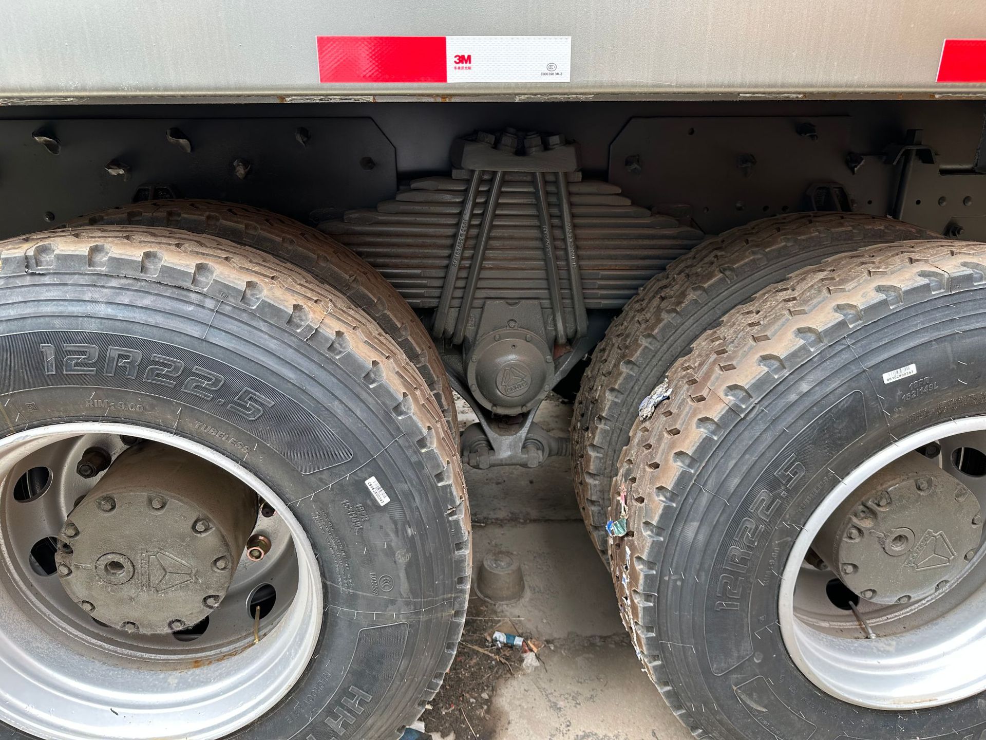 HOWO 8x4 dump truck, HOWO eight-wheel engineering dump truck, HOWO transport tipper truck, dump truck