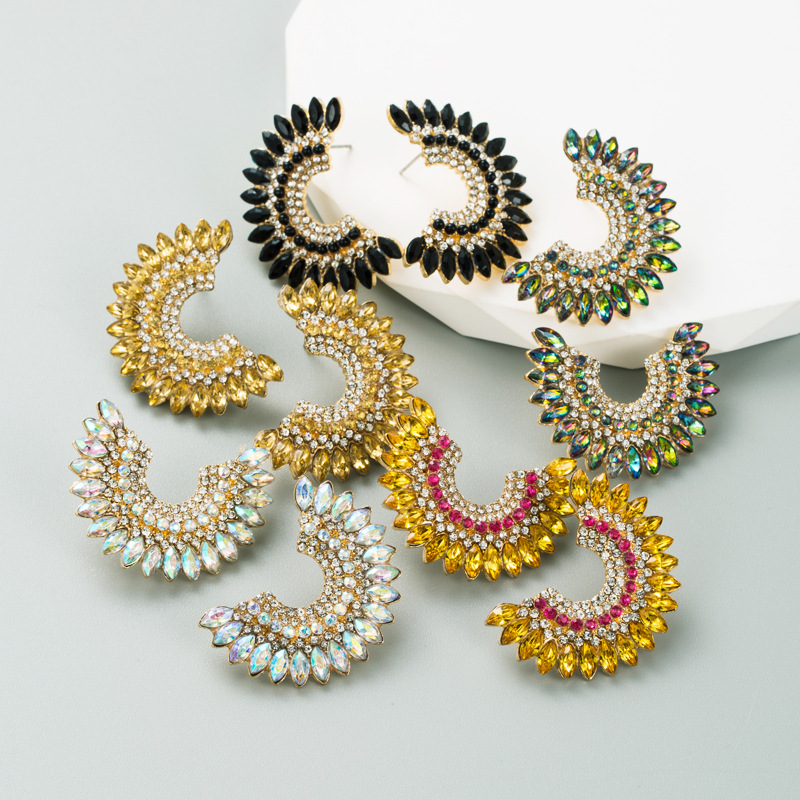 Fashion C Shape Alloy Inlay Rhinestones Womenu0027S Ear Studs 1 Pair
