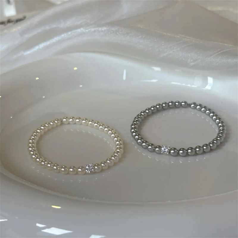 Pulsera de perlas de circón Pulsera de temperamento simple y elegante francesa Moda de lujo ligero Retro de alta gama Joyas al por mayor para mujer