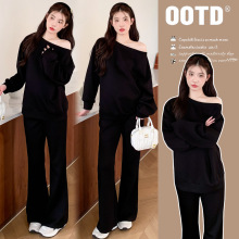 孕妇装秋装新款时尚洋气慵懒风露肩上衣+休闲微喇叭裤潮妈两件套