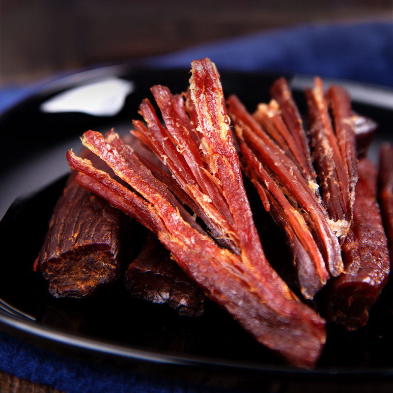 牛肉干风干内蒙古特产手撕牛肉散装麻辣牛肉零食熟食包装厂家批发