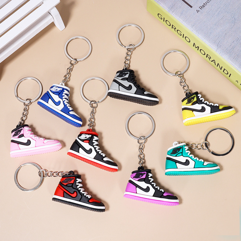Mini AJ Keychain Creative Simulation Three-dimensional Shoes Pendant Boys Ball Shoes Bag Hanging Activities Gift Wholesale