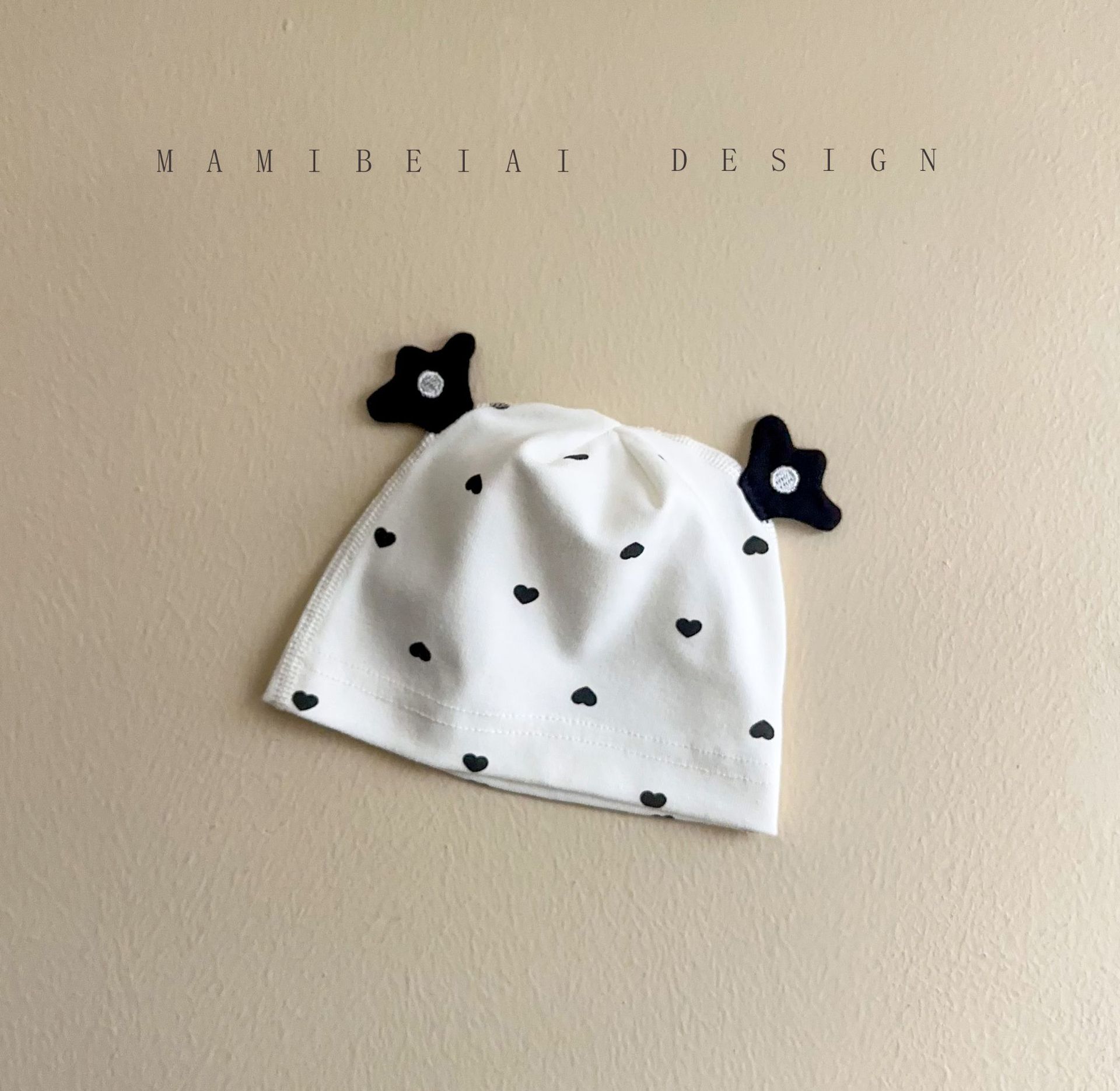 Lucky soul hat-black