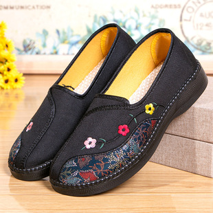 New Old Beijing Cloth Shoes Women's Spring and Autumn Soft Sole Shoes for the Elderly Flat Comfortable Milk Shoes Embroidered Mother Shoes for the Old Lady