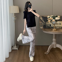 女性向けのハイエンドな夏服のセット、黒の半袖トップス、レトロなアイスシルクのワイドレッグパンツの2点セット