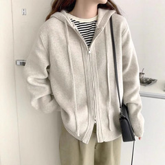 2025 春、秋、冬のフード付きダブルジッパーセータージャケット女性のルーズアウターレイジースタイル肥厚スウェットシャツカーディガンイン