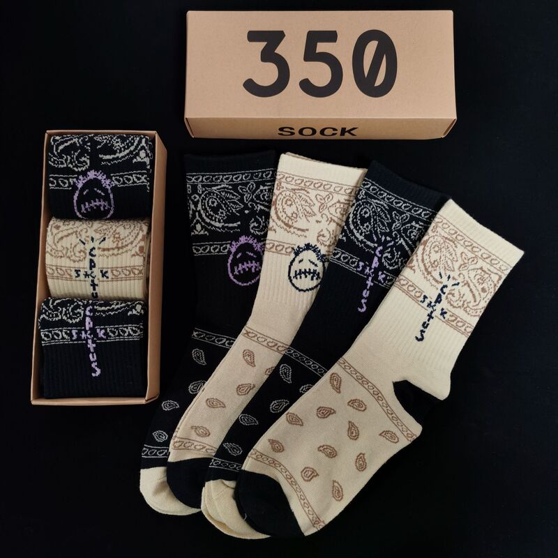 Boxed 3 pairs AJ1 Ghost Face fashion brand socks Japanese sports Street Hip Hop Factory brand hook waist flower fruit mid-calf