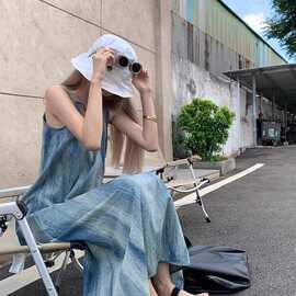 晕染牛仔吊带连衣裙女夏季设计感小众气质显瘦直筒长裙