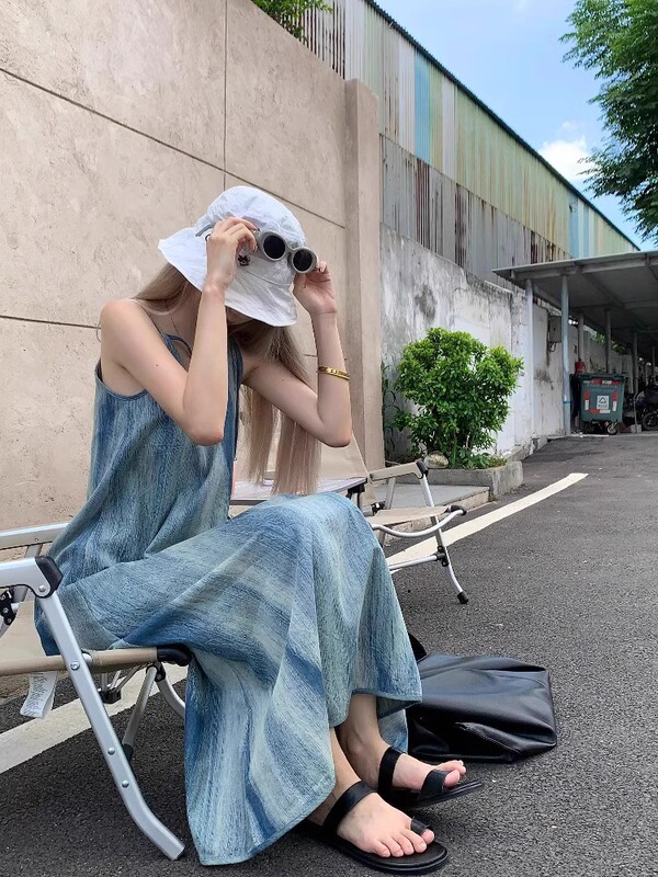 Smudged Denim Suspender Dress for Women, Summer Design, Niche Temperament, Slimming Straight Long Skirt Smudged Denim Suspender Dress for Women, Summer Design, Niche Temperament, Slimming Straight Long Skirt