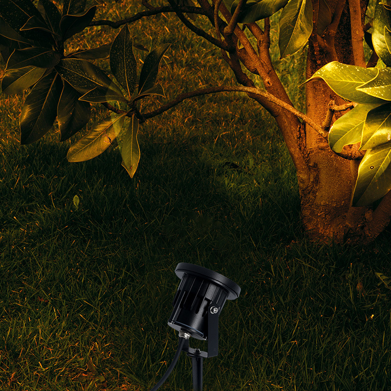 Luces para césped, focos impermeables para exteriores, luces para paisajismo de jardín, luces empotradas en el suelo, luces solares para jardín, opciones de luz cálida para jardín disponibles.