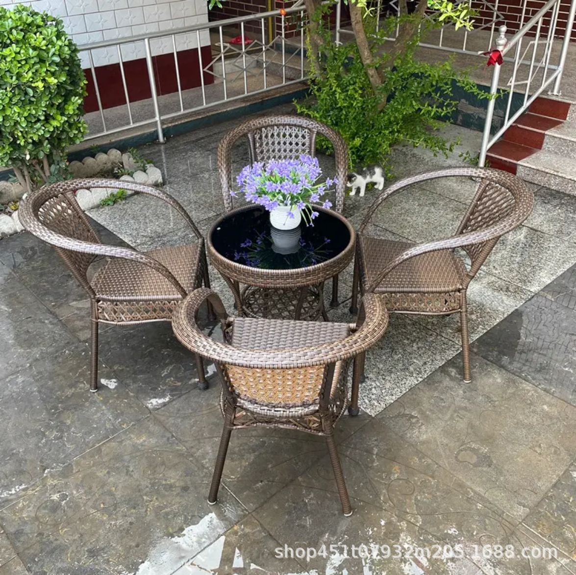 의자 4개 + 58개의 이중 원형 테이블