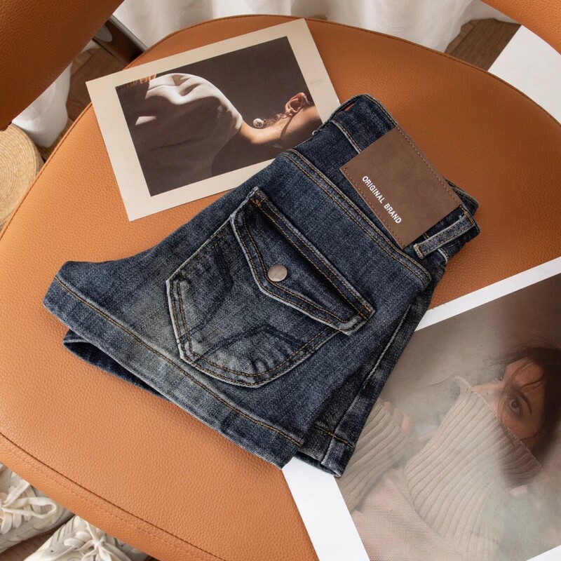 American Retro Washed Denim Shorts for Women, New Summer Style, Sexy Slim Fit, Hip-Hugging Hot Pants, Versatile Embroidered Shorts American Retro Washed Denim Shorts for Women, New Summer Style, Sexy Slim Fit, Hip-Hugging Hot Pants, Versatile Embroidered Shorts