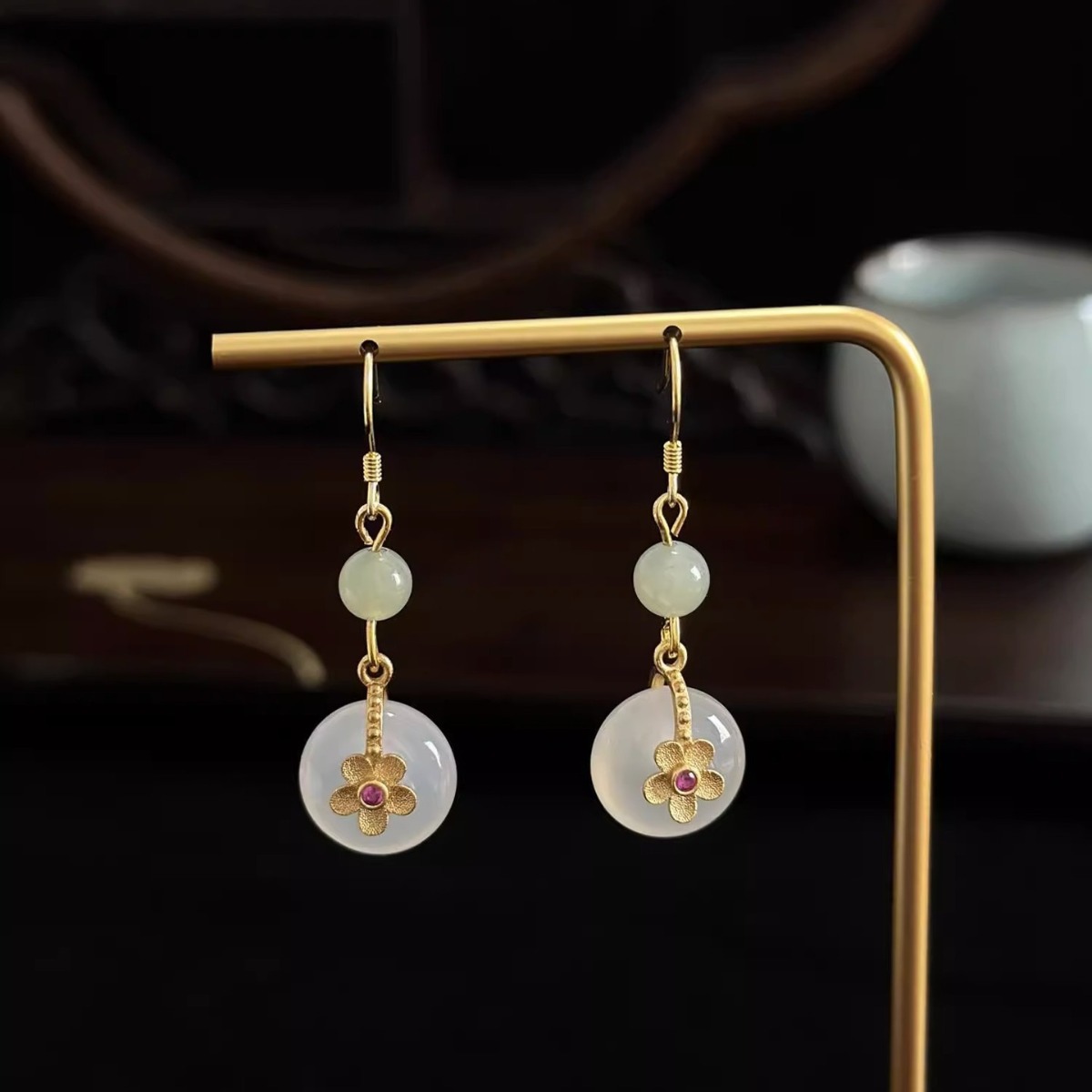 피스 버클 이어골드 컬러